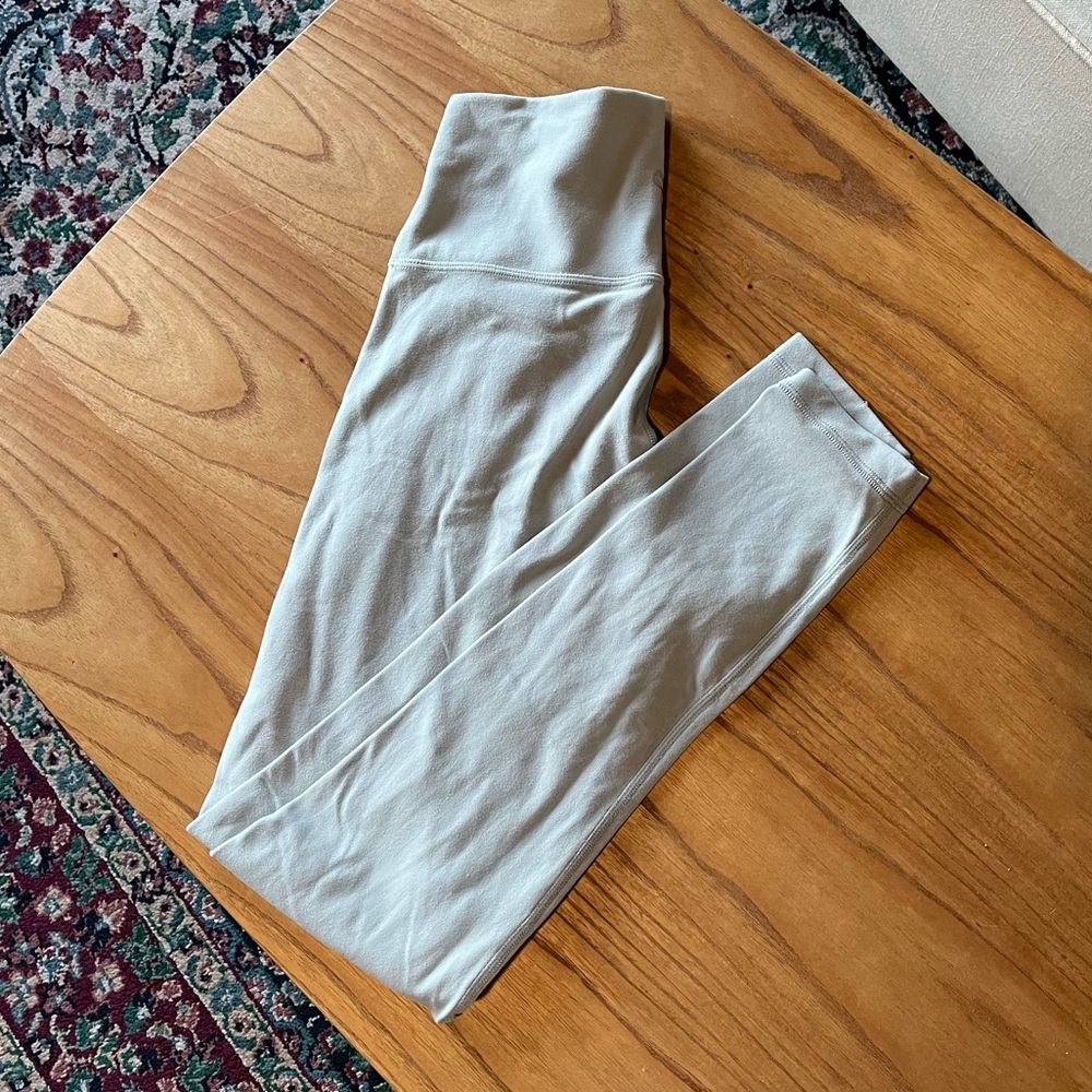 TNA (Aritzia) Leggings